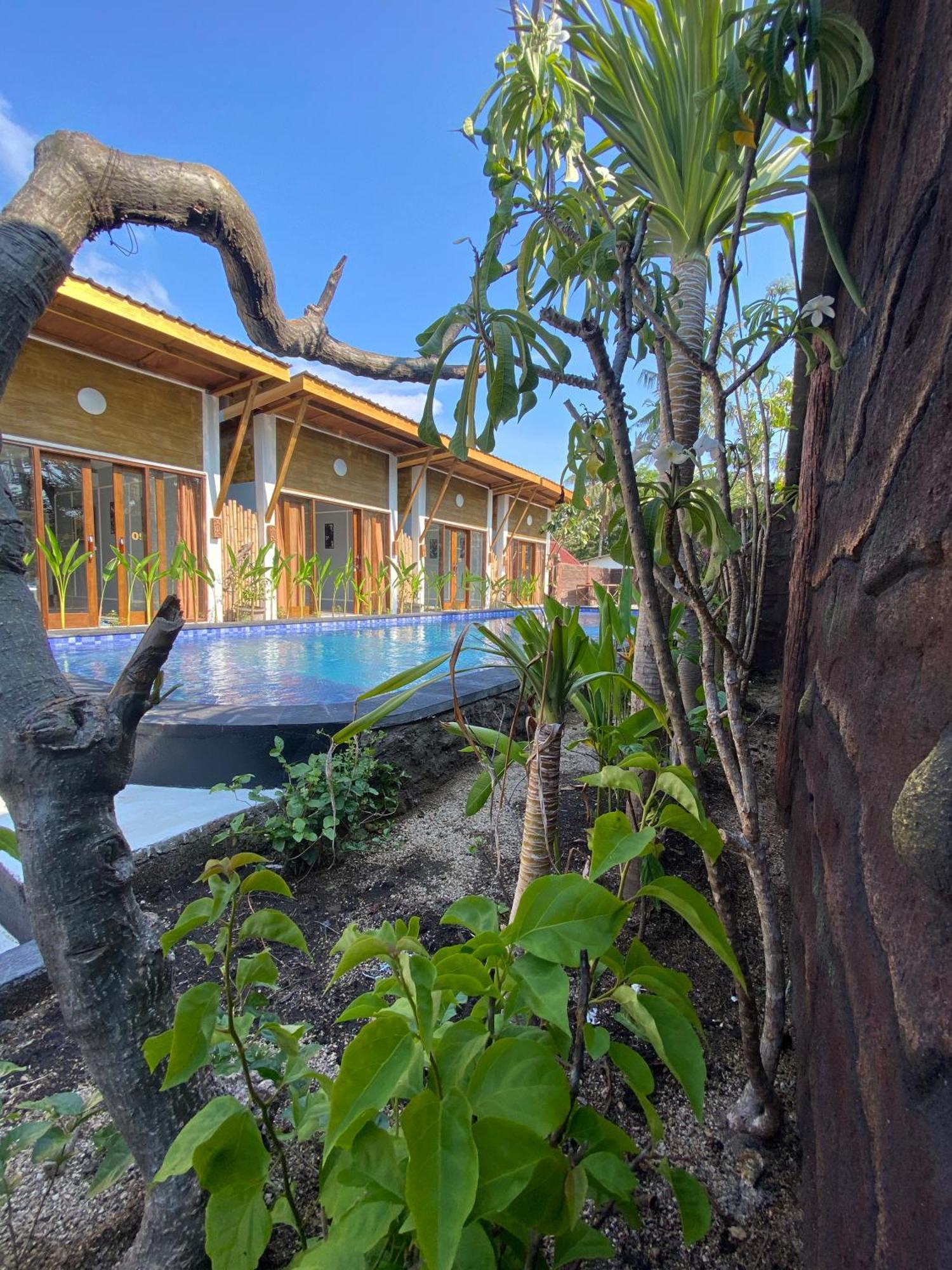 Sun Resort Gili Trawangan Exterior photo