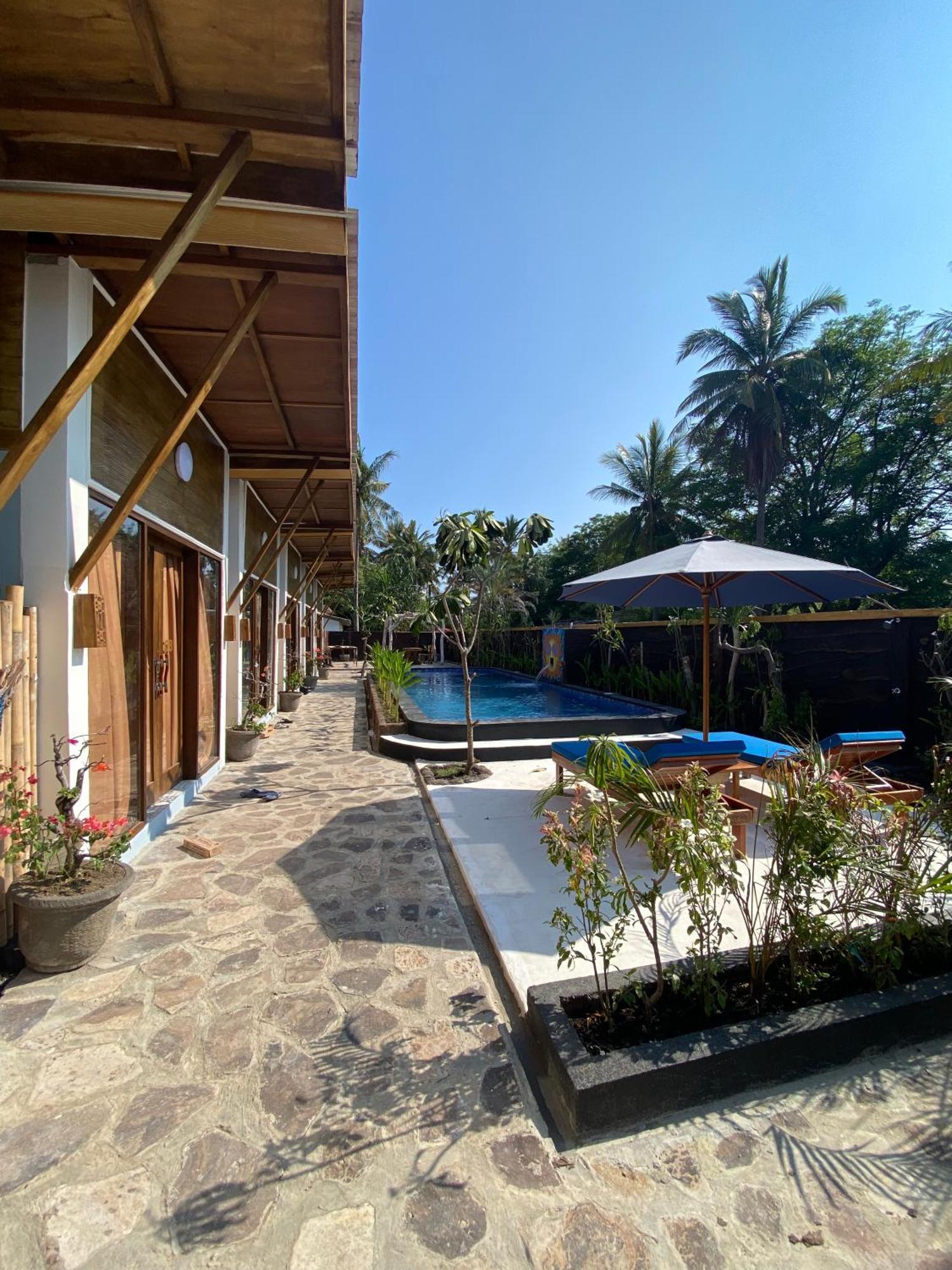 Sun Resort Gili Trawangan Exterior photo